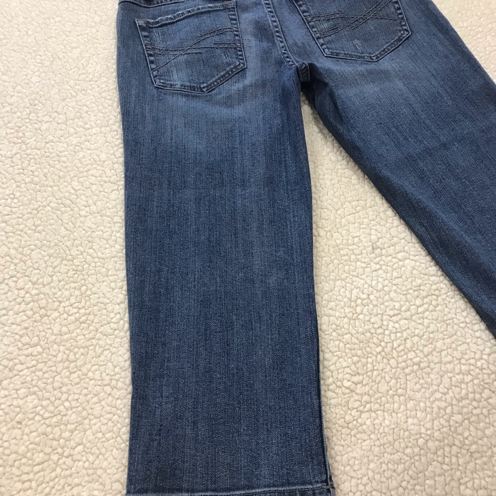 Aeropostale Stretch Denim Blue Jean Capri Pants
Size 9 / 10 Medium
2 Front & - Picture 10 of 16